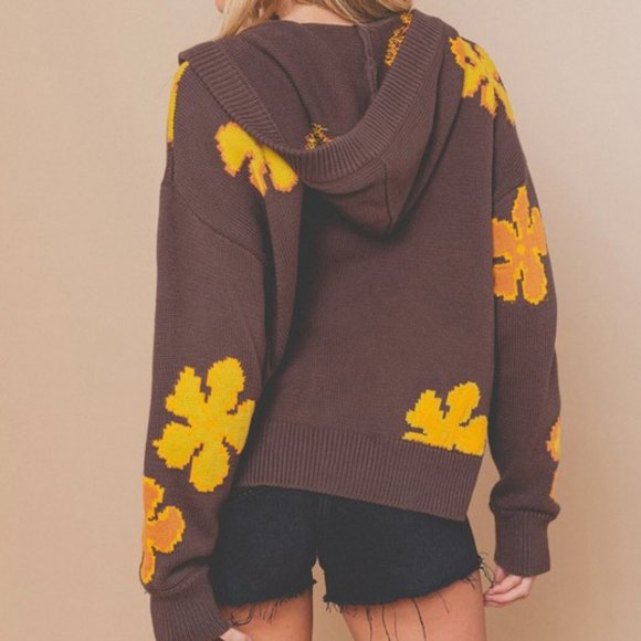 ❌SOLD OUT❌ THAT 70S VIBE BROWN FLORAL FULL ZIP HOODIE - Picture 3 of 3
